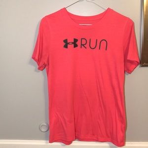 Under Armour loose fit tee shirt